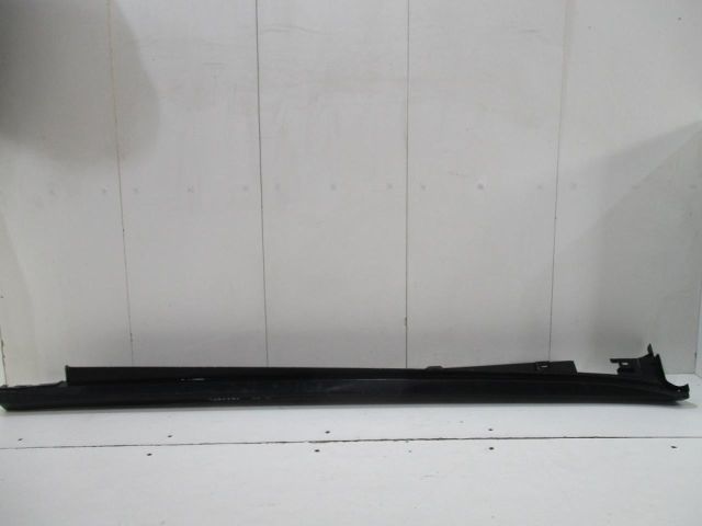 bontott MERCEDES-BENZ M-CLASS Bal első Küszöb Díszléc