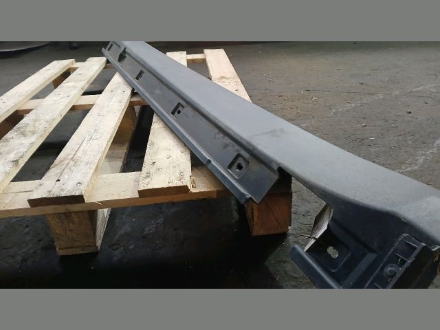 bontott MERCEDES-BENZ M-CLASS Bal első Küszöb Díszléc