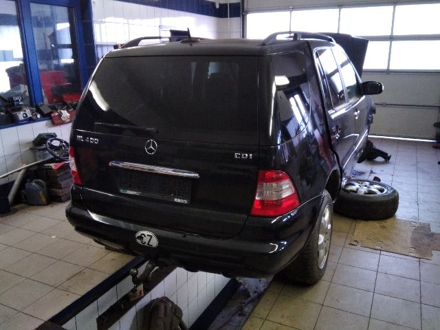 bontott MERCEDES-BENZ M-CLASS Bal hátsó Ablak