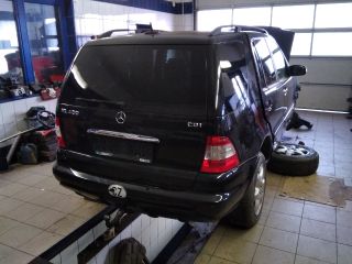 bontott MERCEDES-BENZ M-CLASS Bal hátsó Ablak