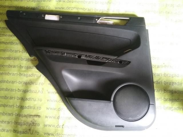 bontott MERCEDES-BENZ M-CLASS Bal hátsó Ajtó Kárpit