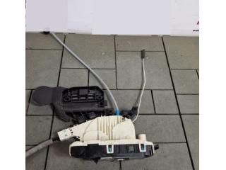 bontott MERCEDES-BENZ M-CLASS Bal hátsó Ajtózár