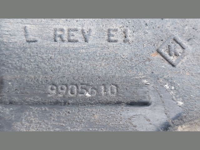 bontott MERCEDES-BENZ M-CLASS Bal hátsó Alsó Lengőkar