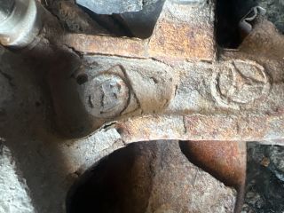 bontott MERCEDES-BENZ M-CLASS Bal hátsó Csonkállvány Kerékaggyal