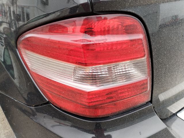 bontott MERCEDES-BENZ M-CLASS Bal Hátsó Lámpa