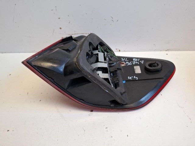 bontott MERCEDES-BENZ M-CLASS Bal Hátsó Lámpa