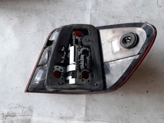 bontott MERCEDES-BENZ M-CLASS Bal Hátsó Lámpa