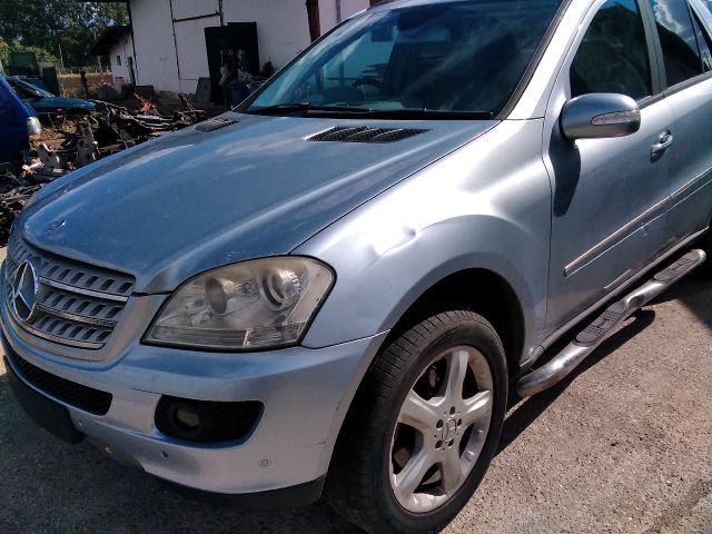 bontott MERCEDES-BENZ M-CLASS Bal hátsó Sárvédő