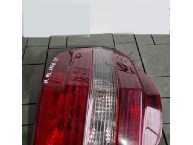 bontott MERCEDES-BENZ M-CLASS Bal Külső Hátsó Lámpa