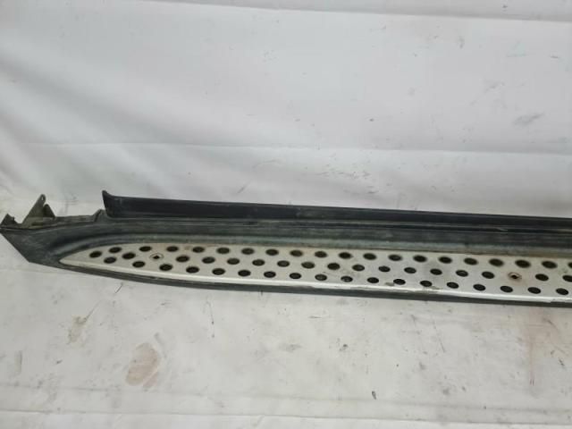 bontott MERCEDES-BENZ M-CLASS Bal Küszöb