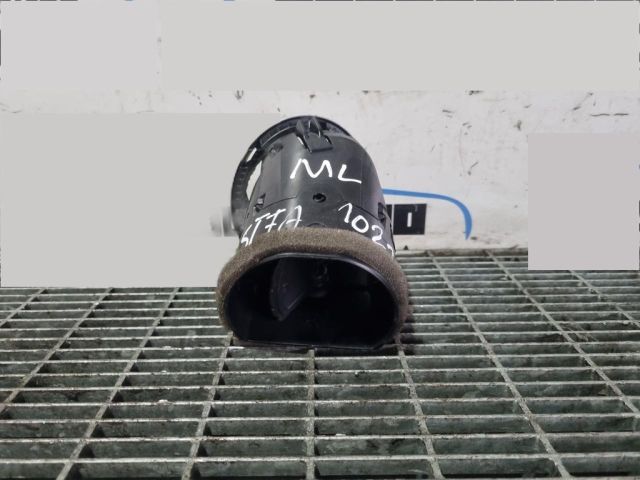 bontott MERCEDES-BENZ M-CLASS Bal Szellőző