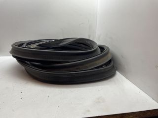 bontott MERCEDES-BENZ M-CLASS Csomagtérajtó Gumikéder