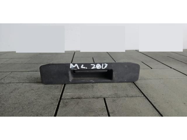 bontott MERCEDES-BENZ M-CLASS Csomagtérajtó Kilincs