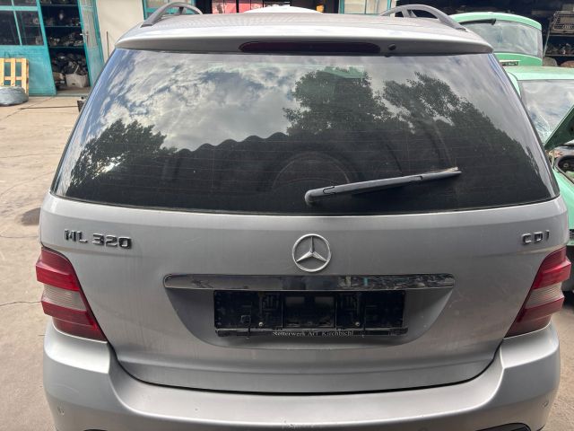 bontott MERCEDES-BENZ M-CLASS Csomagtérajtó (Üres lemez)