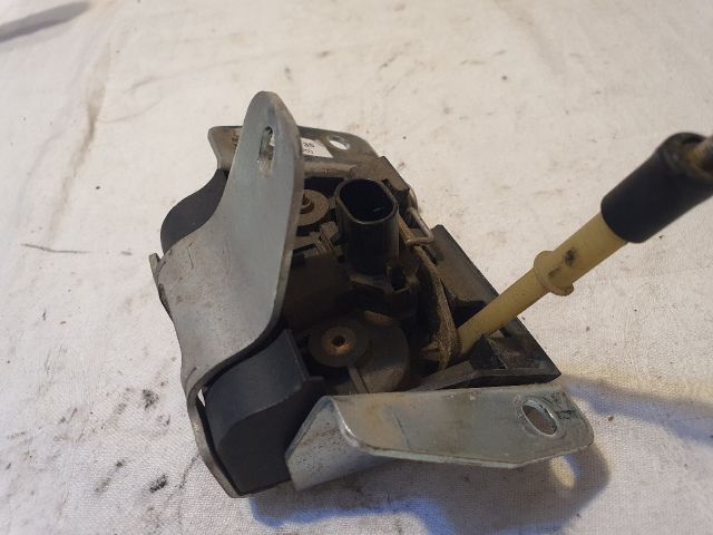 bontott MERCEDES-BENZ M-CLASS Csomagtérajtó Zárszerkezet