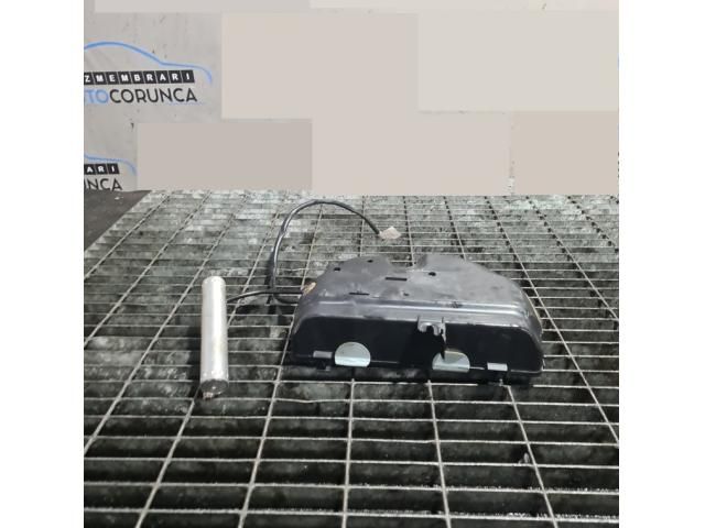 bontott MERCEDES-BENZ M-CLASS Csomagtérajtó Zárszerkezet