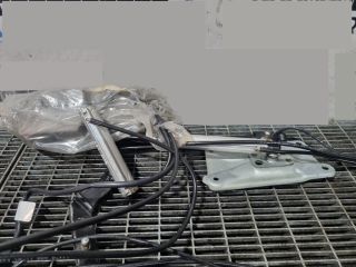 bontott MERCEDES-BENZ M-CLASS Csomagtérajtó Zsanér