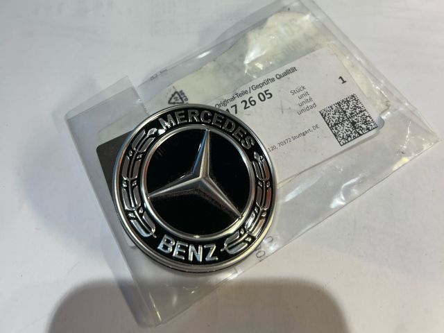 bontott MERCEDES-BENZ M-CLASS Első Embléma