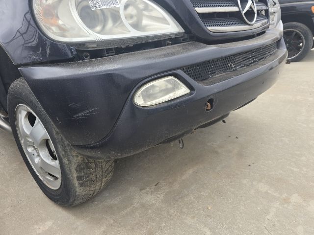 bontott MERCEDES-BENZ M-CLASS Első Lökhárító (Részeivel)