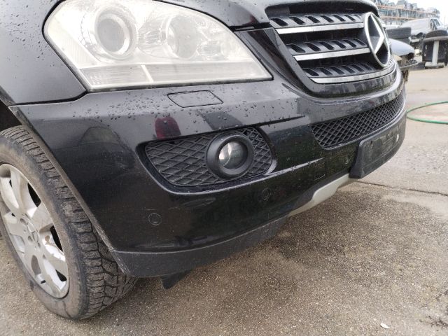 bontott MERCEDES-BENZ M-CLASS Első Lökhárító (Részeivel)