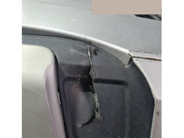 bontott MERCEDES-BENZ M-CLASS Első Lökhárító (Üresen)