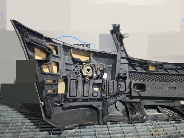 bontott MERCEDES-BENZ M-CLASS Első Lökhárító (Üresen)