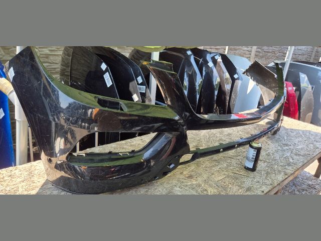 bontott MERCEDES-BENZ M-CLASS Első Lökhárító (Üresen)