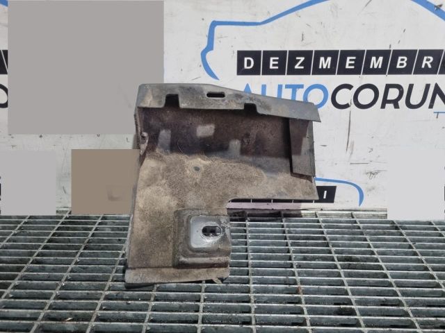 bontott MERCEDES-BENZ M-CLASS Első Sárvédő Gumi Pár