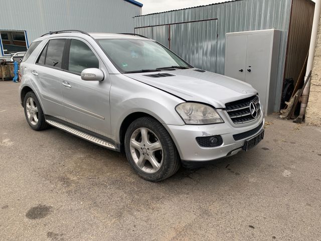 bontott MERCEDES-BENZ M-CLASS Első Szélvédő