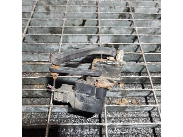 bontott MERCEDES-BENZ M-CLASS Első Xenon Szintszabályzó Jeladó