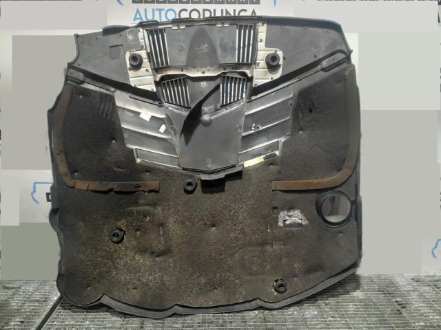 bontott MERCEDES-BENZ M-CLASS Felső Hűtőburkolat