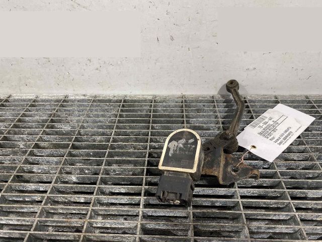 bontott MERCEDES-BENZ M-CLASS Fényszórómagasság Állító Motor (Pozíciófüggetlen)