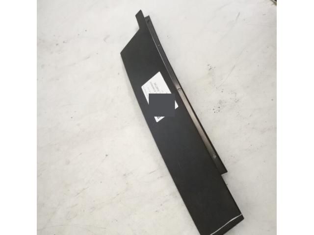 bontott MERCEDES-BENZ M-CLASS Függőleges Ajtó Díszléc