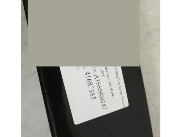 bontott MERCEDES-BENZ M-CLASS Függőleges Ajtó Díszléc