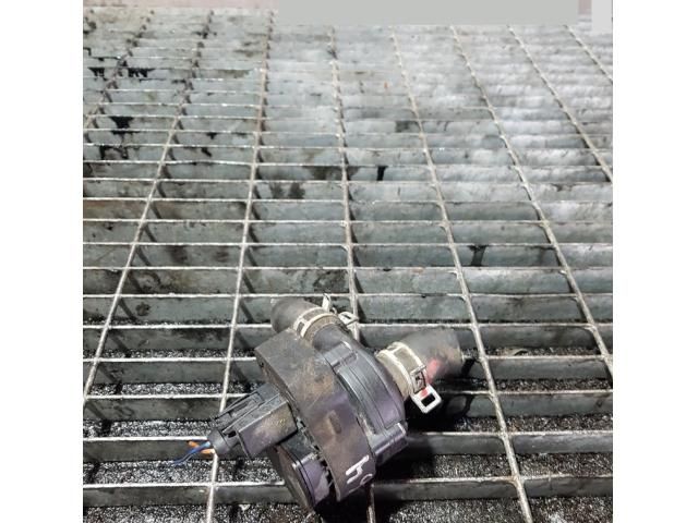 bontott MERCEDES-BENZ M-CLASS Fűtéscsap