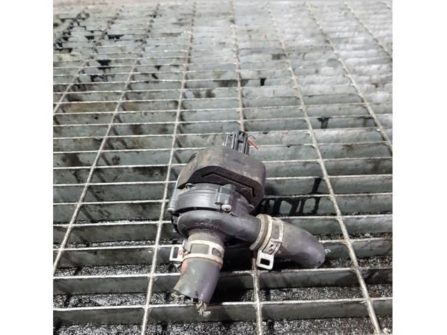 bontott MERCEDES-BENZ M-CLASS Fűtéscsap