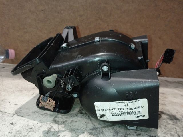 bontott MERCEDES-BENZ M-CLASS Fűtőmotor (Klímás)