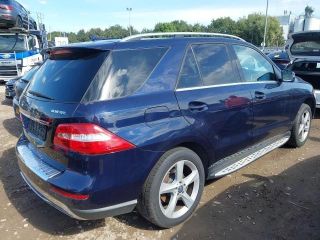 bontott MERCEDES-BENZ M-CLASS Gázrugós Kitámasztó Teleszkóp Csomagtérajtó Bal