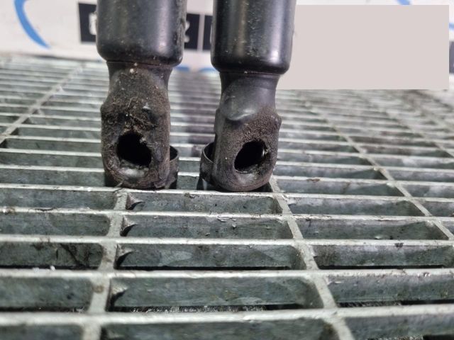 bontott MERCEDES-BENZ M-CLASS Gázrugós Kitámasztó Teleszkóp Csomagtérajtó (Pozíciófüggetlen)