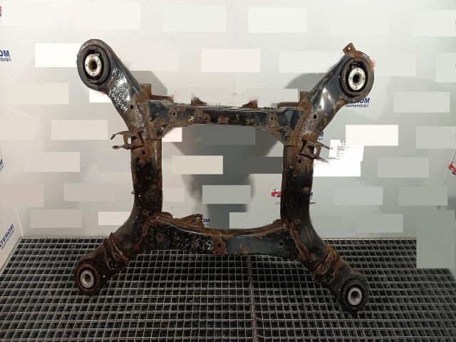 bontott MERCEDES-BENZ M-CLASS Hátsó Bölcső