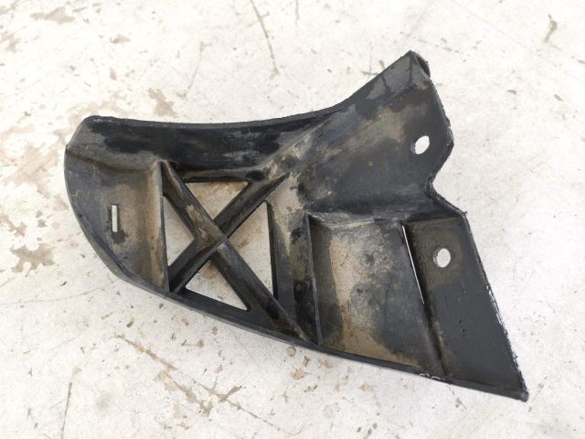 bontott MERCEDES-BENZ M-CLASS Hátsó középső Lökhárító Tartó (Műanyag)