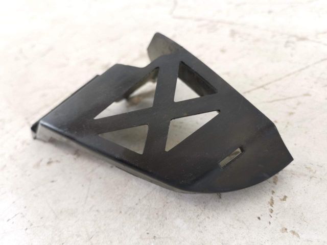 bontott MERCEDES-BENZ M-CLASS Hátsó középső Lökhárító Tartó (Műanyag)