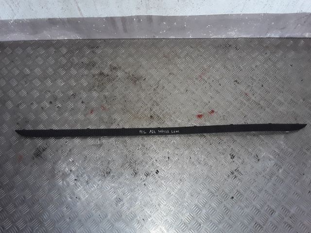 bontott MERCEDES-BENZ M-CLASS Hátsó Lökhárító Díszléc