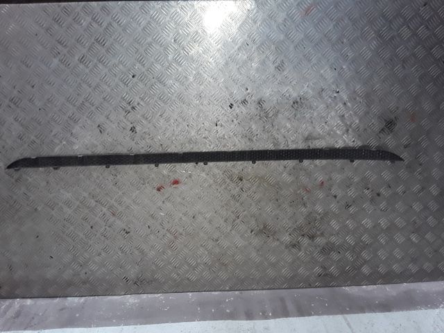 bontott MERCEDES-BENZ M-CLASS Hátsó Lökhárító Díszléc