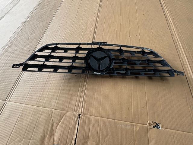 bontott MERCEDES-BENZ M-CLASS Hűtőrács