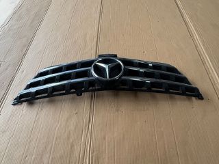 bontott MERCEDES-BENZ M-CLASS Hűtőrács