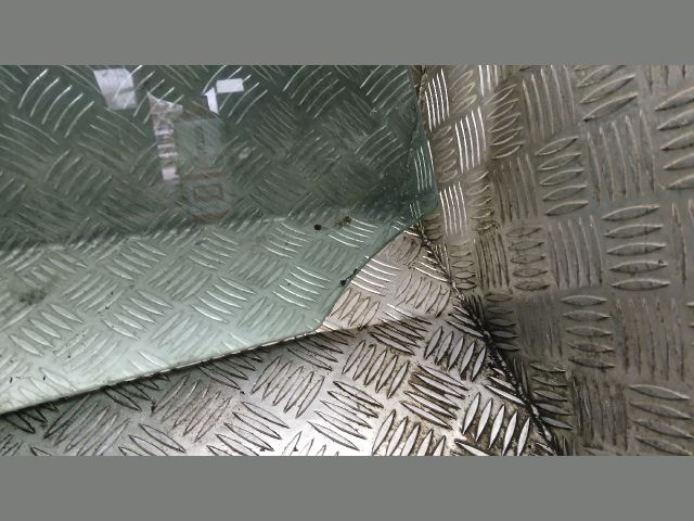 bontott MERCEDES-BENZ M-CLASS Jobb első Ablak