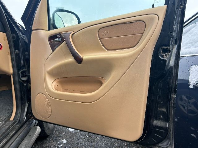 bontott MERCEDES-BENZ M-CLASS Jobb első Ajtó (Üres lemez)