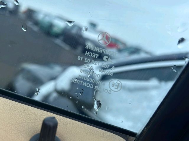 bontott MERCEDES-BENZ M-CLASS Jobb első Ajtó (Üres lemez)