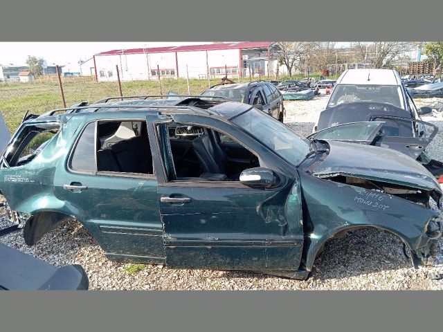 bontott MERCEDES-BENZ M-CLASS Jobb első Ajtózár